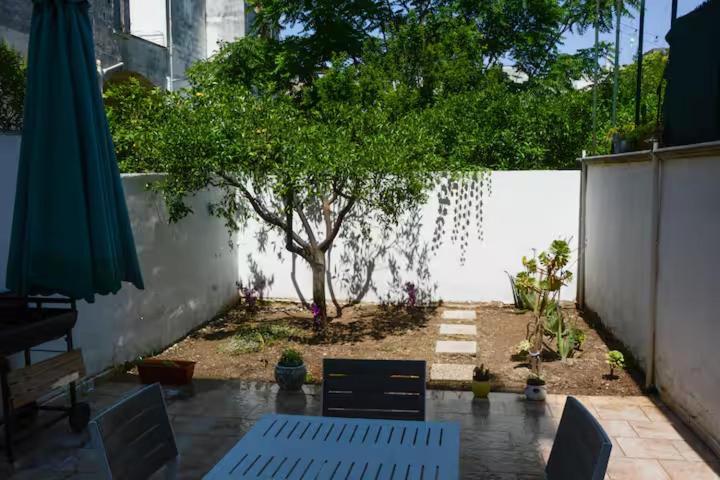 Origini - Apartment With Private Garden Лечче Экстерьер фото